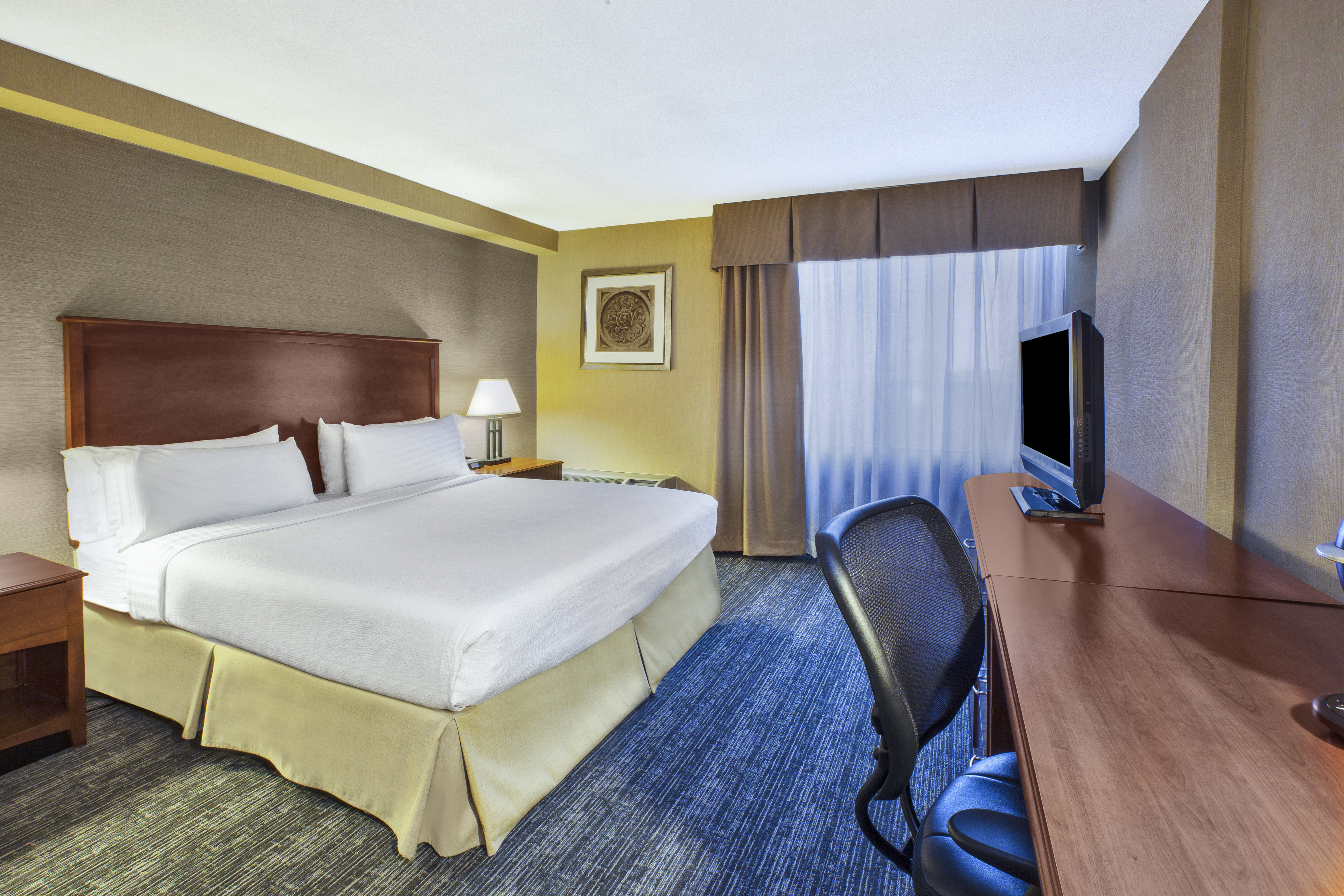 Holiday Inn National Airport/Crystal City 9/70