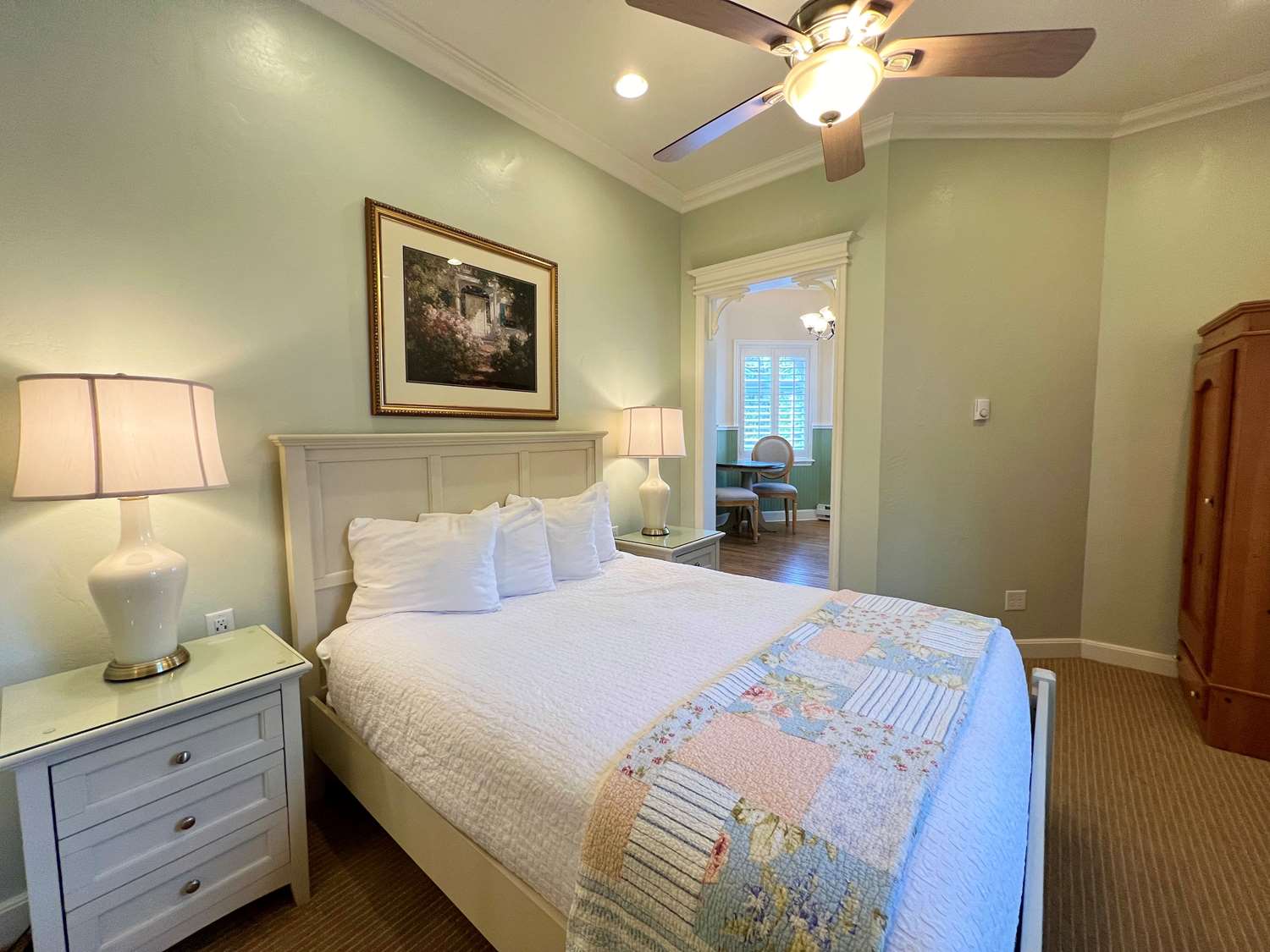 Best Western Grandma's Feather Bed 30/44