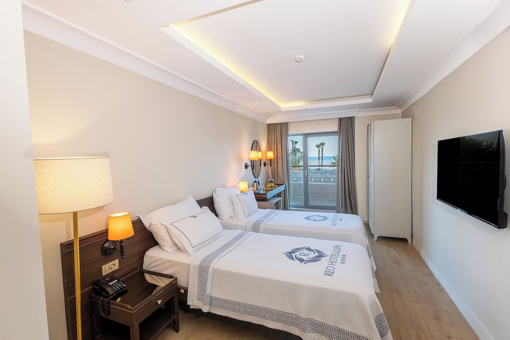 REO Hotel & Spa 17/69