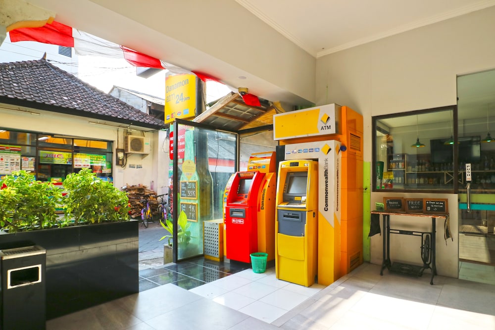 Gemini Star Hotel Kuta 61/69