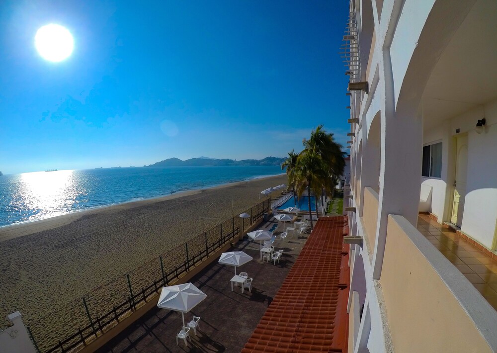 HOTEL MARBELLA 66/71