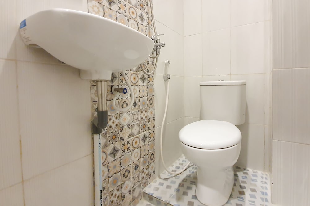 OYO 621 Vania Residence 32/32