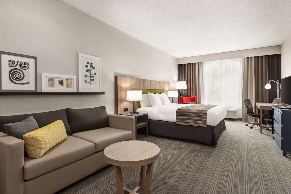 Country Inn & Suites by Radisson, Novi, MI 4/26