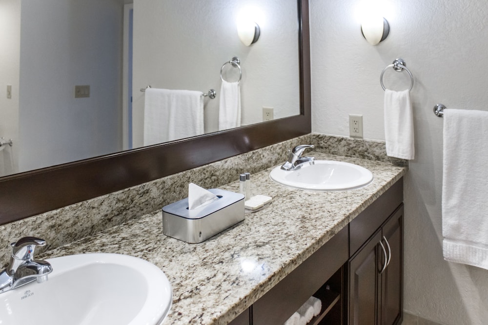 Hilton Vacation Club Polynesian Isles Kissimmee 13/47