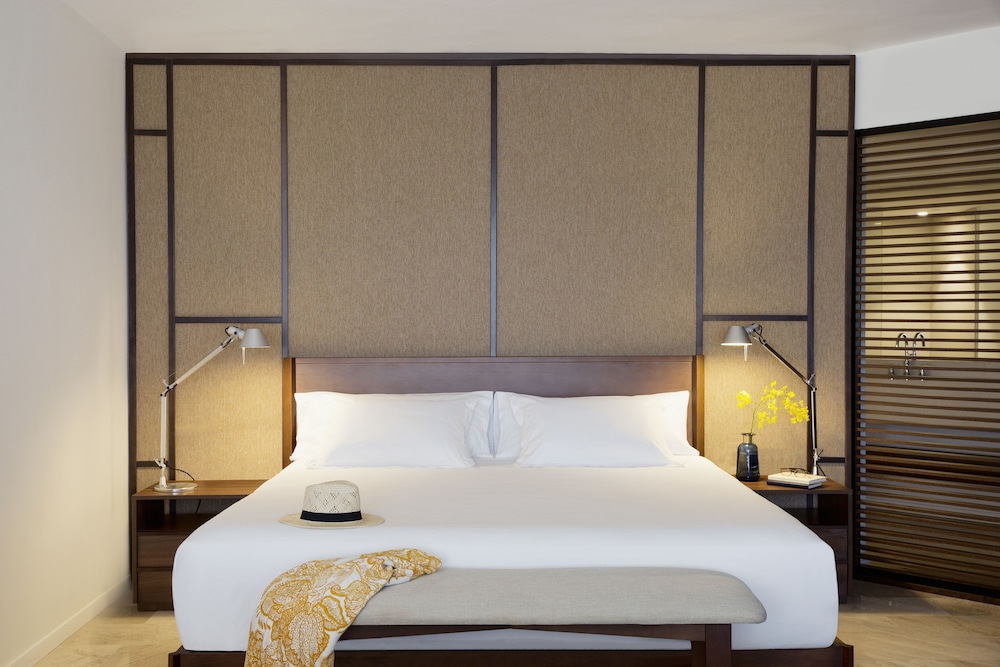Junior Suite, Pool View