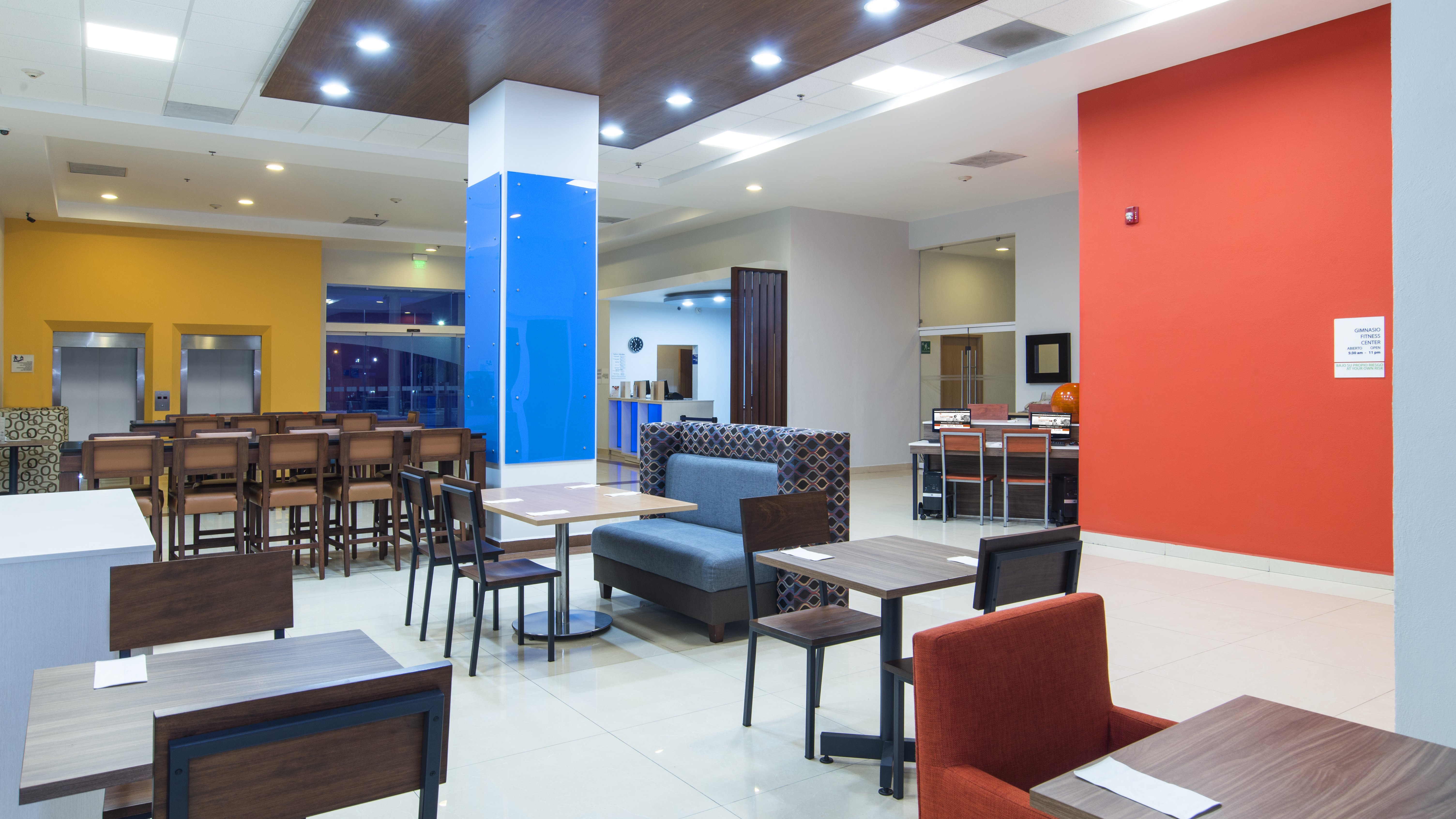 Holiday Inn Express Manzanillo 38/50