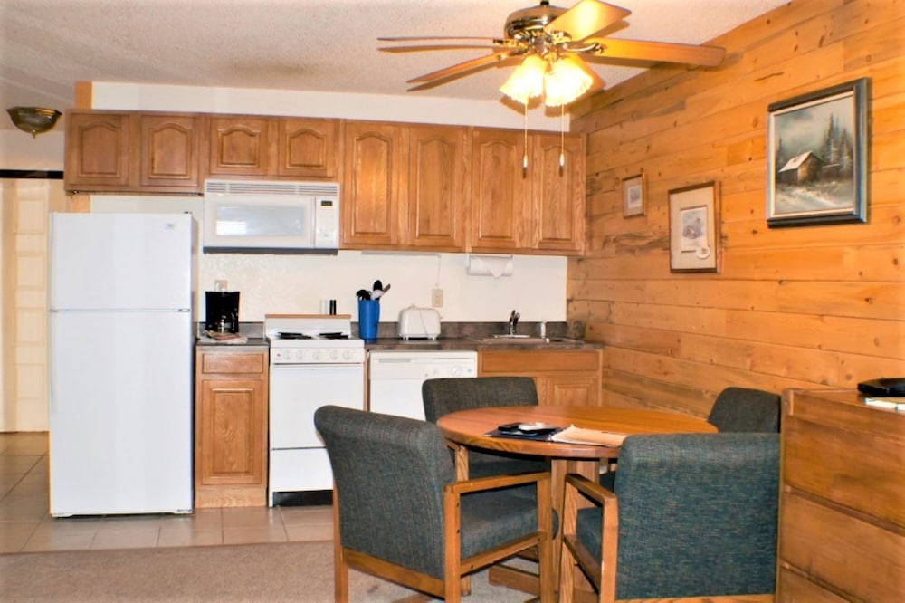 Inn at SilverCreek 54/75