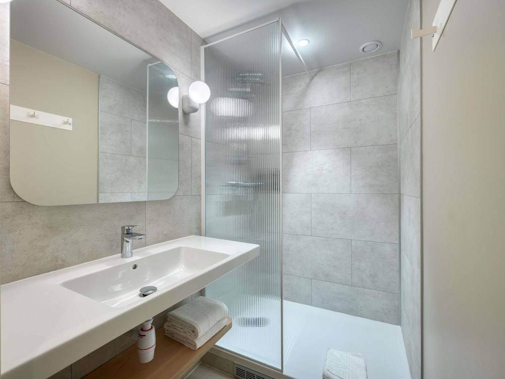Ibis Budget Orly Chevilly Tram 7 43/47