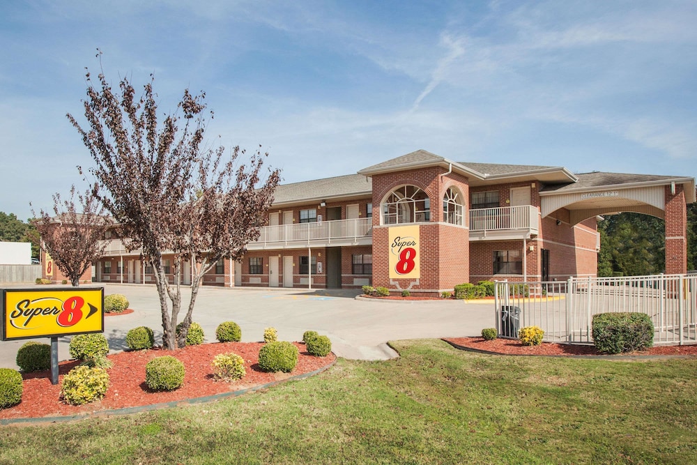 Super 8 By Wyndham Cabot 1/24