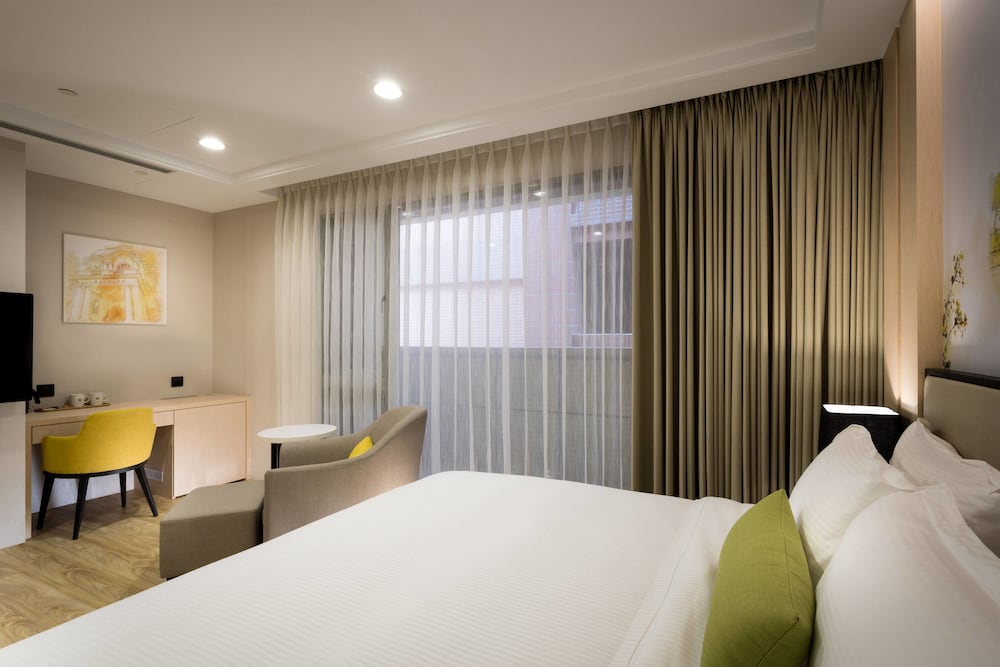 Hua Hotel 43/67