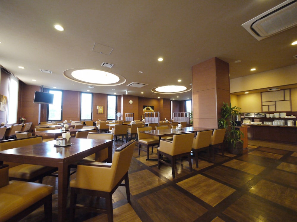 Hotel Route-Inn Hisai Inter 49/56