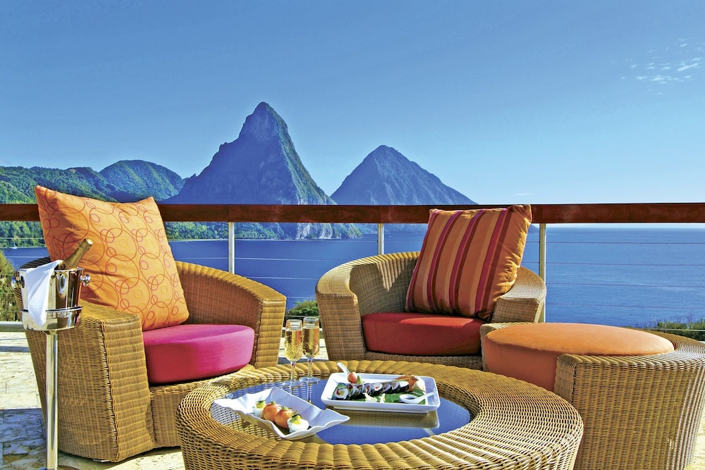 Jade Mountain - Adults Only 5/71