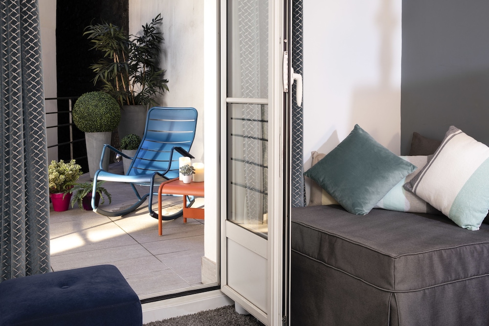 HOTEL MARAIS HOME(Formerly Ho Marais) 32/68