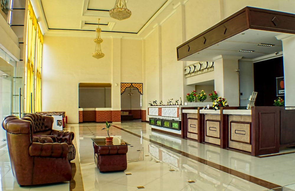 Grand City Batu Hotel 14/23