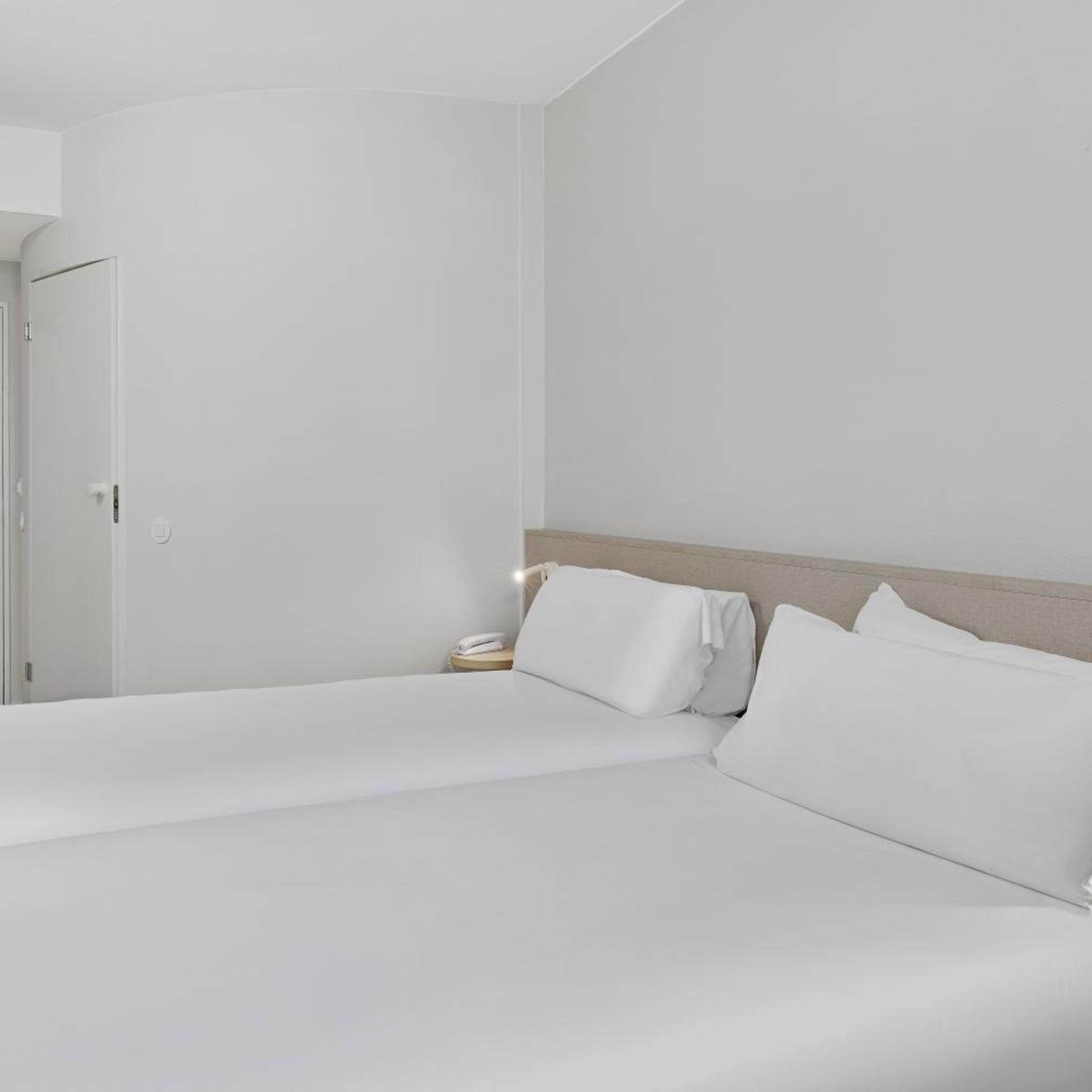 غرفة أساسية ثلاثية بسرير فردي، B&B HOTELS Zaragoza Centro 8/10