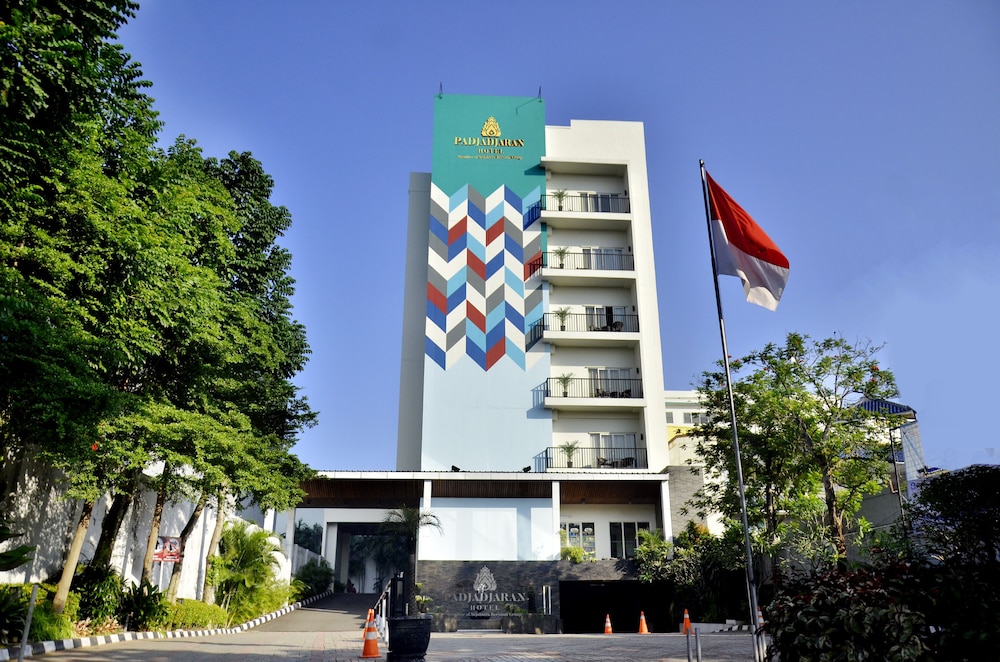Padjadjaran Hotel 4/70