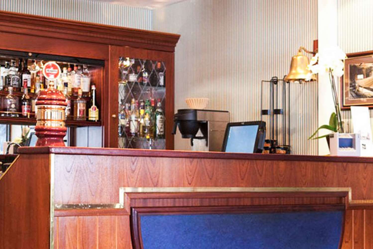 Quality Hotel Floro 4/39