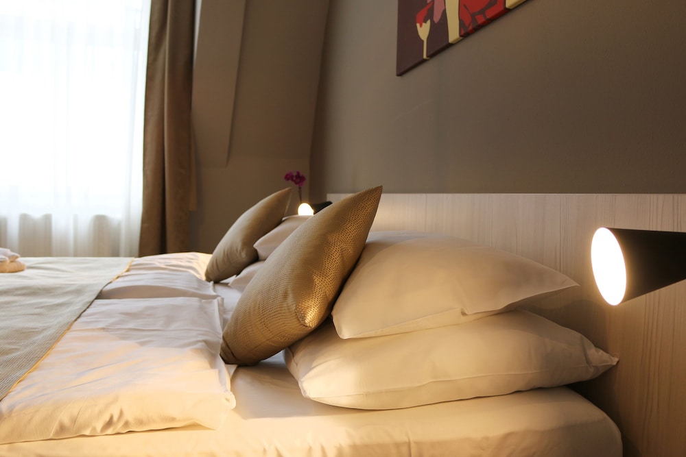 1 Republic Hotel 30/51