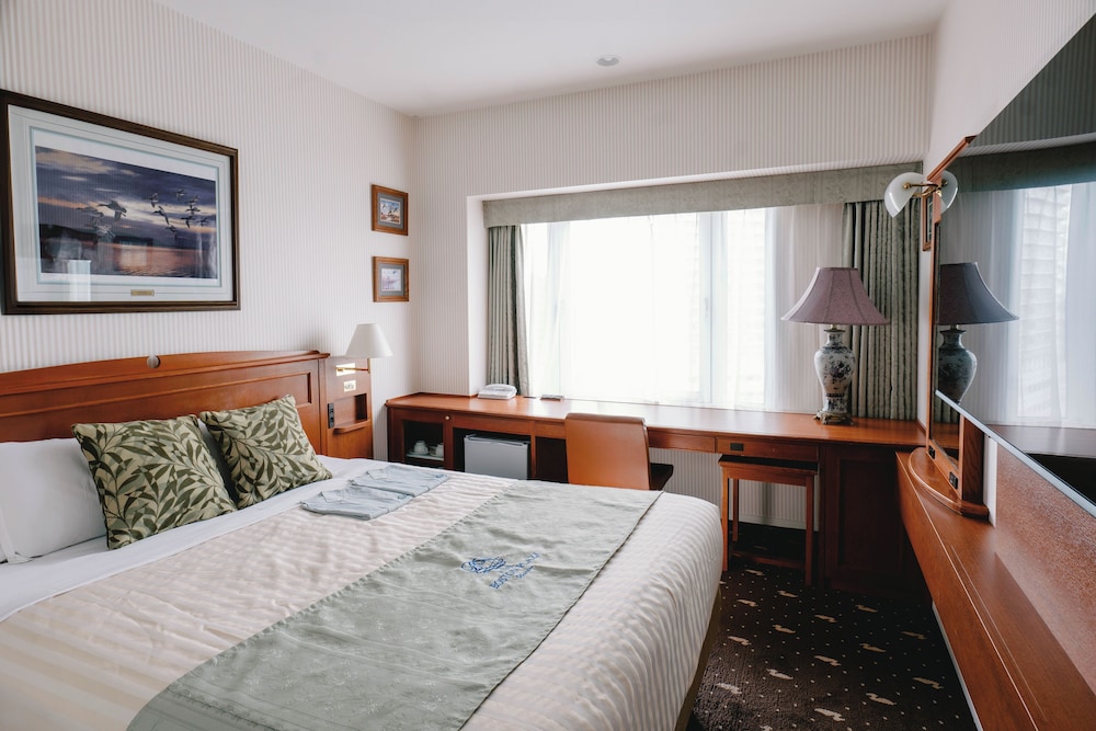 Deluxe, Single, Double Bed