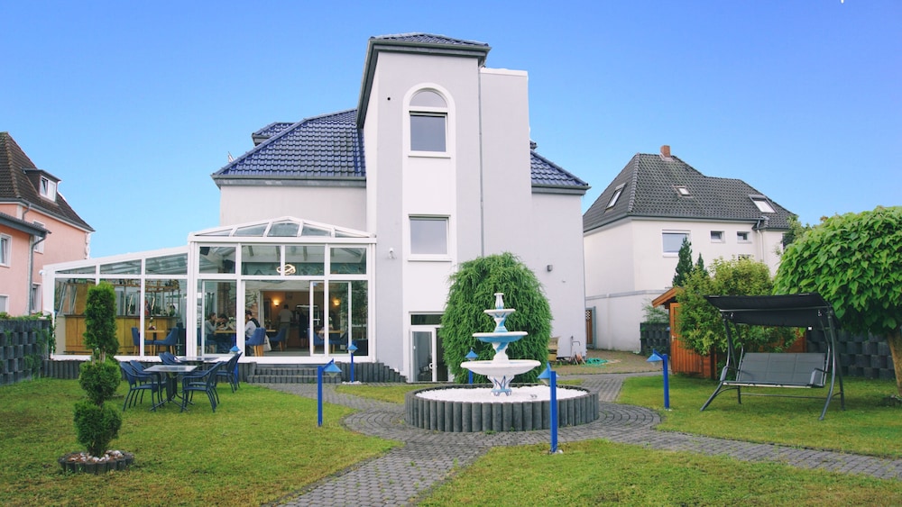 Hotel Opal 48/60