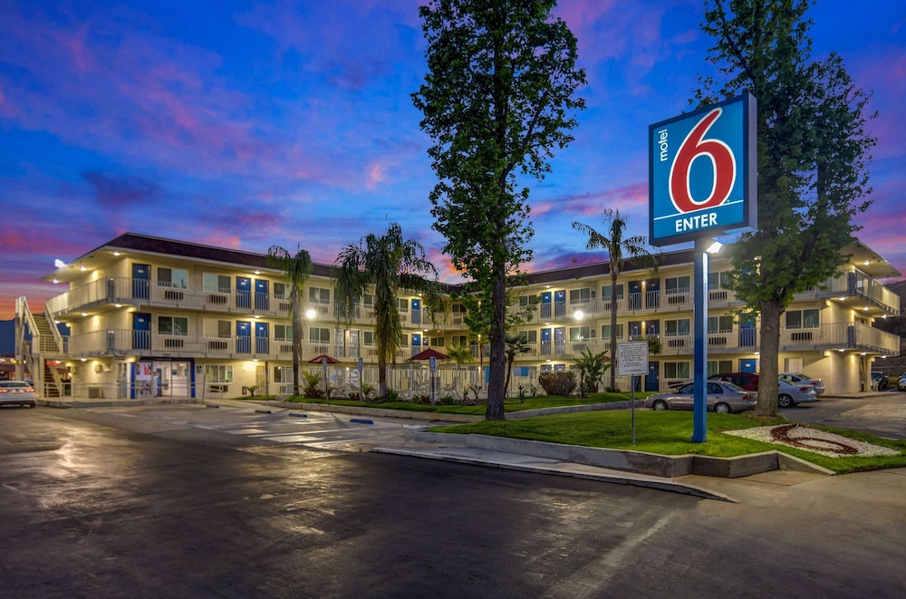 Motel6 San Bernardino, CA - North 47/58