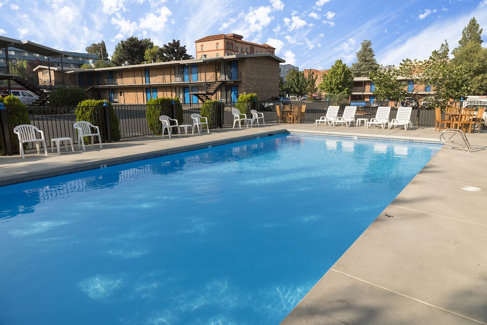 Cerulean Hotel a Running y Property 9/47