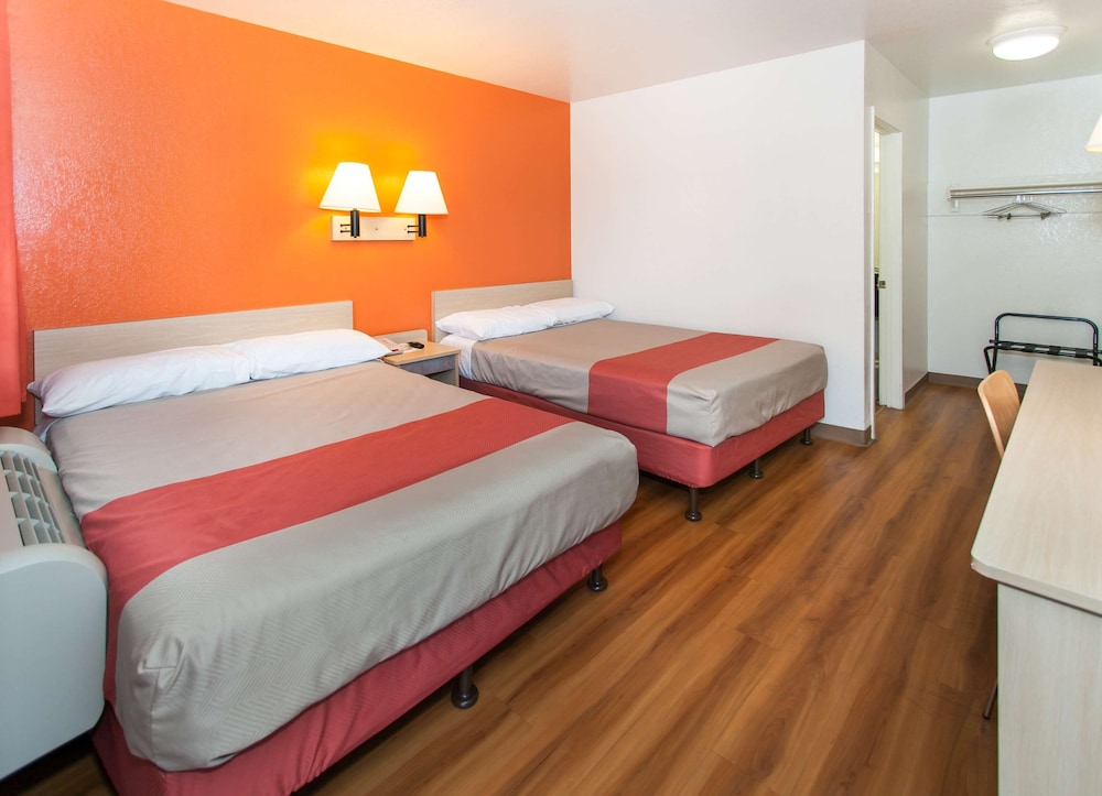 Motel6 Rosemead, CA - Los Angeles 23/46