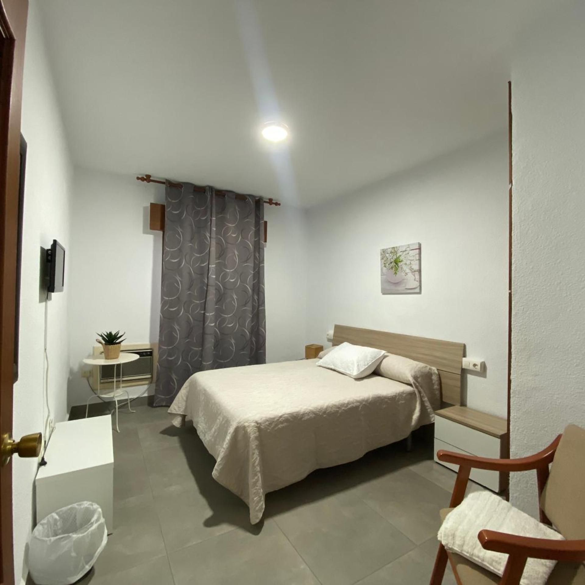 Room, Double Bed