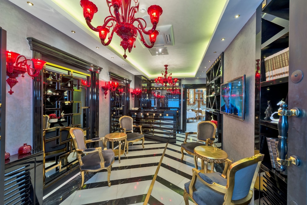 The Million Stone Hotel 44/54