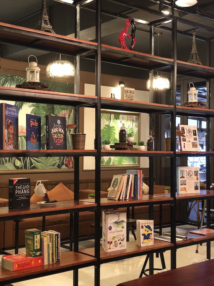 Phung Hung Boutique Hotel 51/62