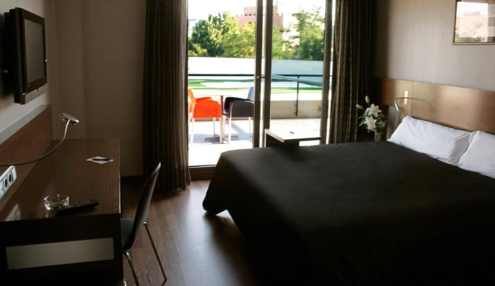 Hotel Tach Madrid Airport 19/59