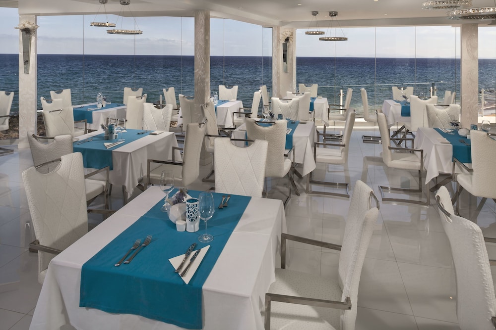 Lanis Suites De Luxe - Adults Only 84/108