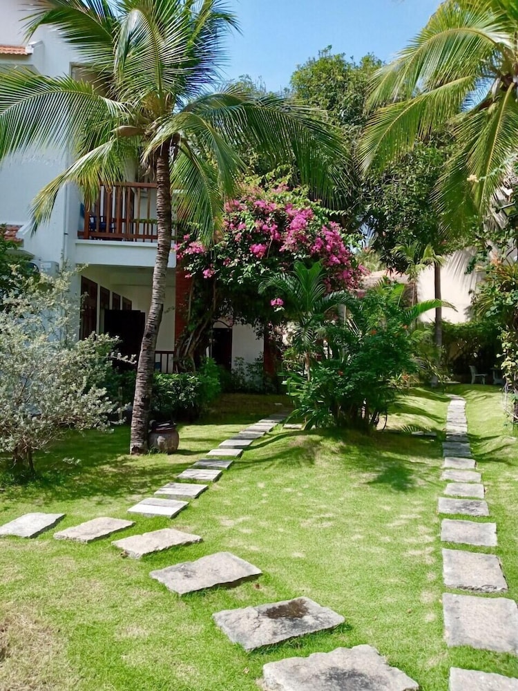 Four Oceans Resort 34/42