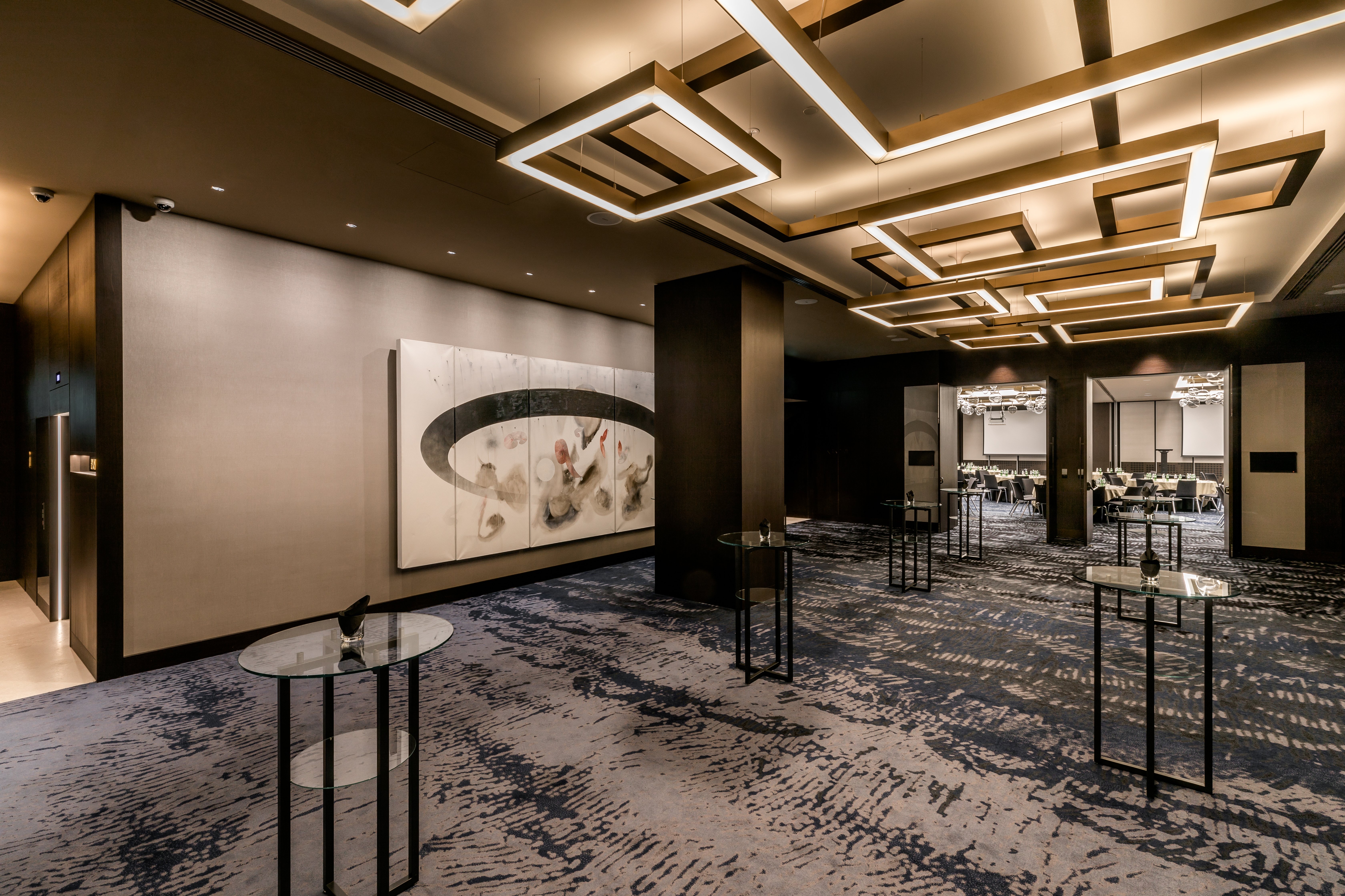INTERCONTINENTAL LJUBLJANA 44/76