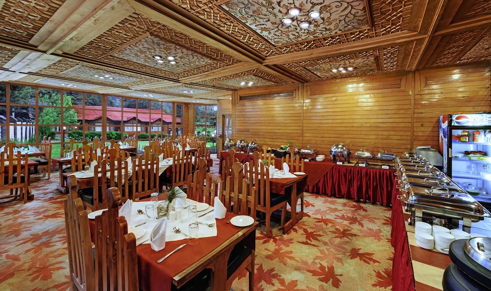 HEEVAN HOTEL 36/50