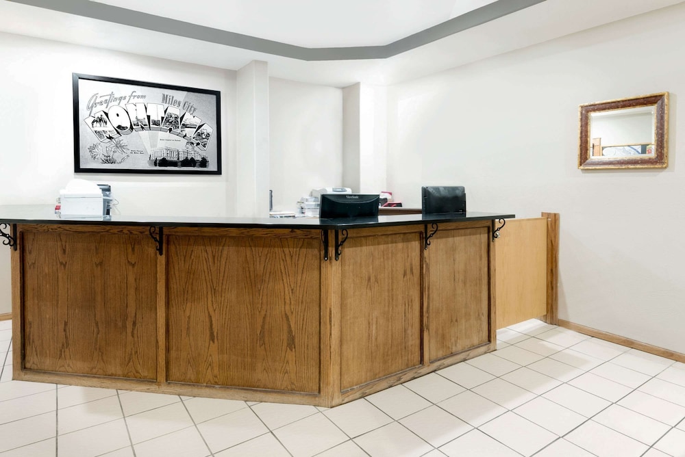 Super 8 by Wyndham Miles City — foto 3