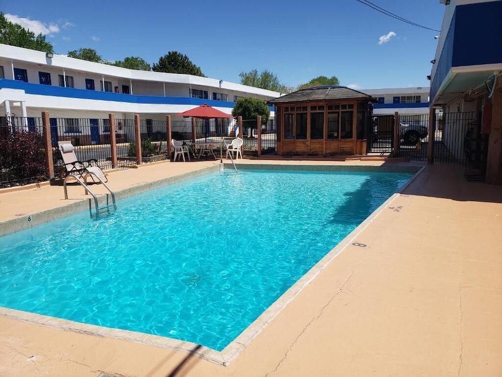 Motel6 Canon City, CO 58/64