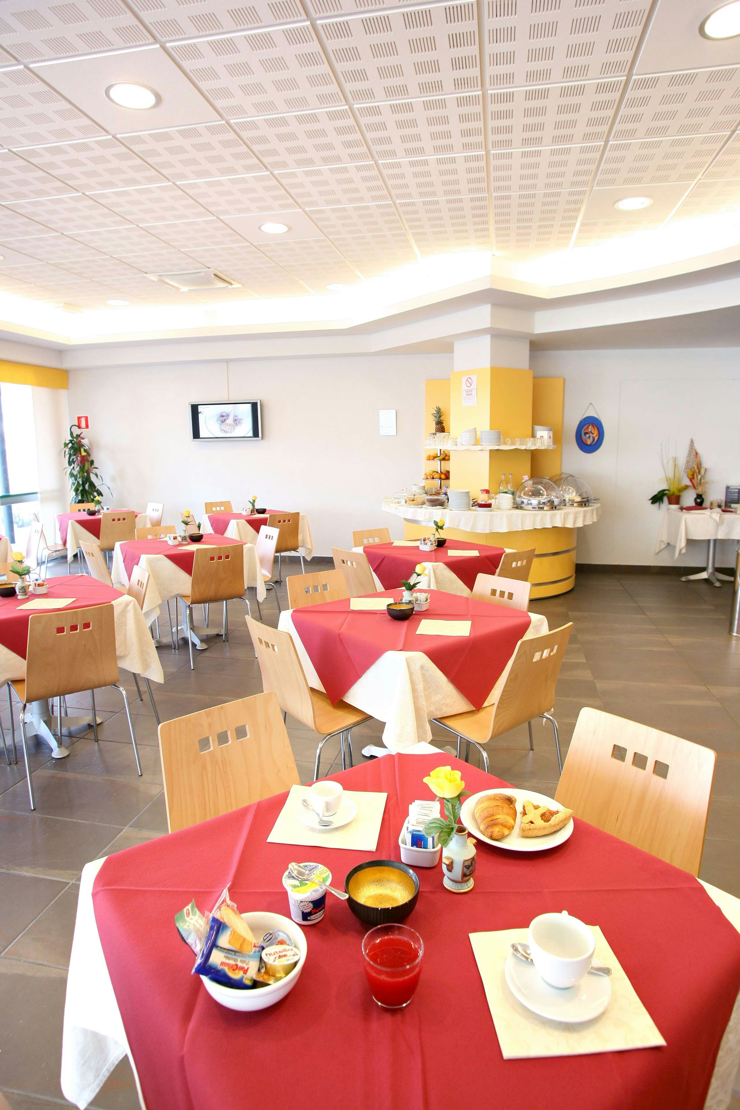 Dama Hotel 14/16