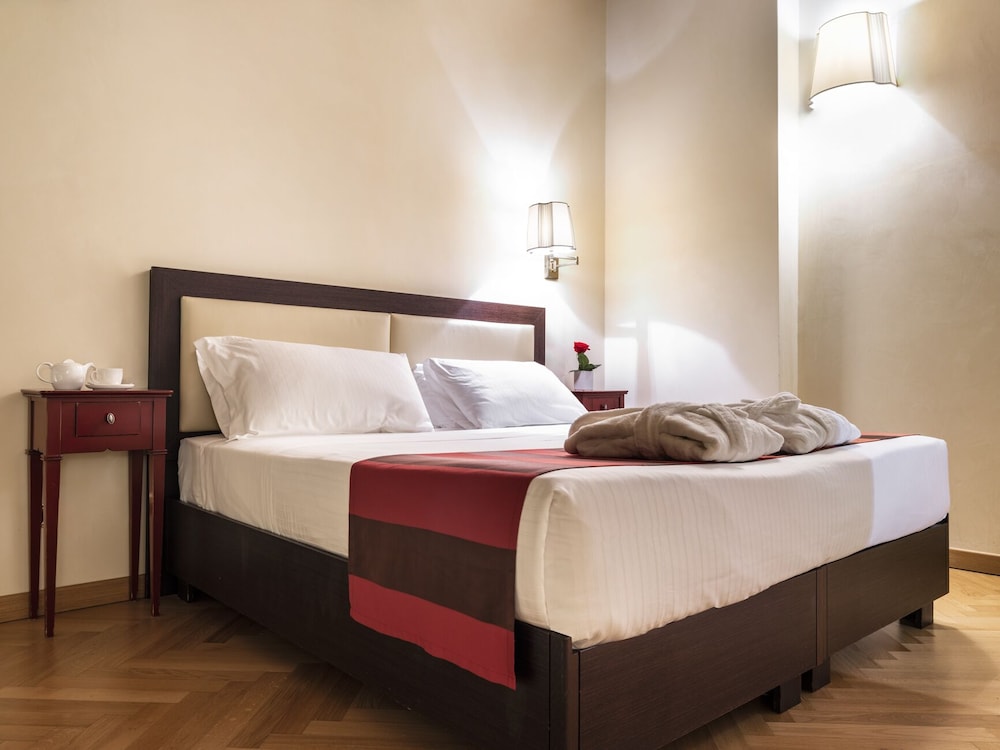 SPA, SUPERIOR, TRIPLE, JETTED TUB
