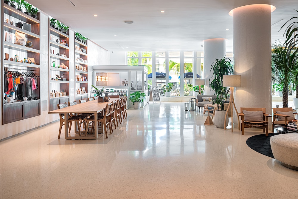 NAUTILUS SONESTA MIAMI BEACH 35/46