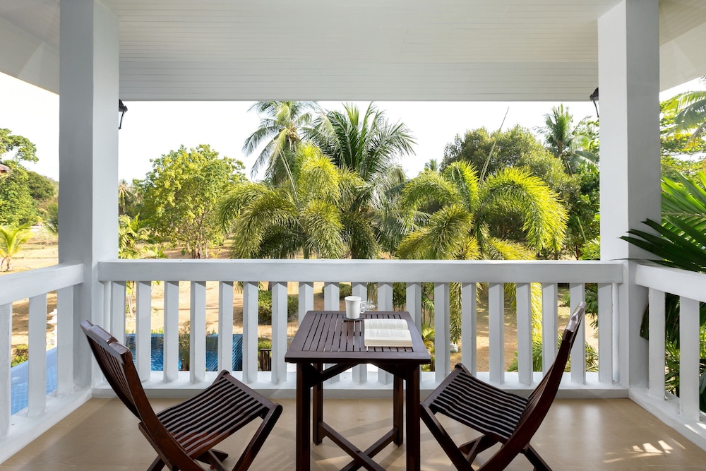 Racha Island Resort (ex Rayaburi Resort) 24/50