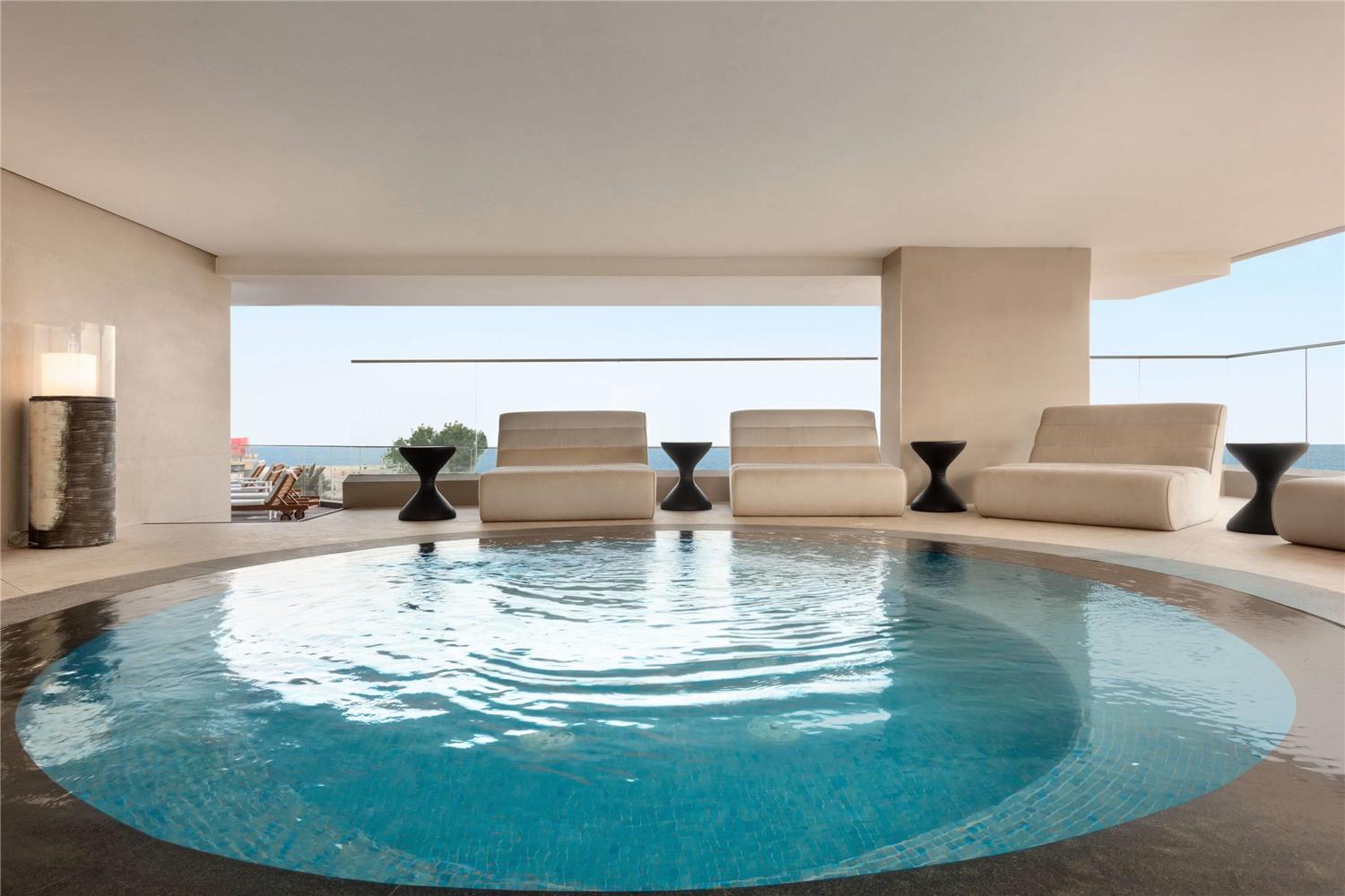 Wyndham Garden Ajman Corniche 7/24