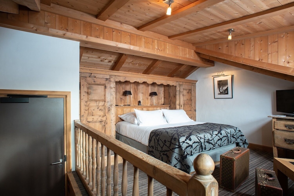 Hôtel Le Fer à Cheval 2/50
