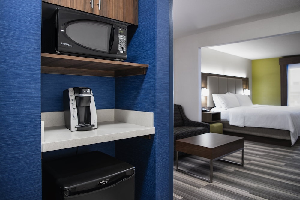 Holiday Inn Express Hotel Suites Saskatoon 21/51