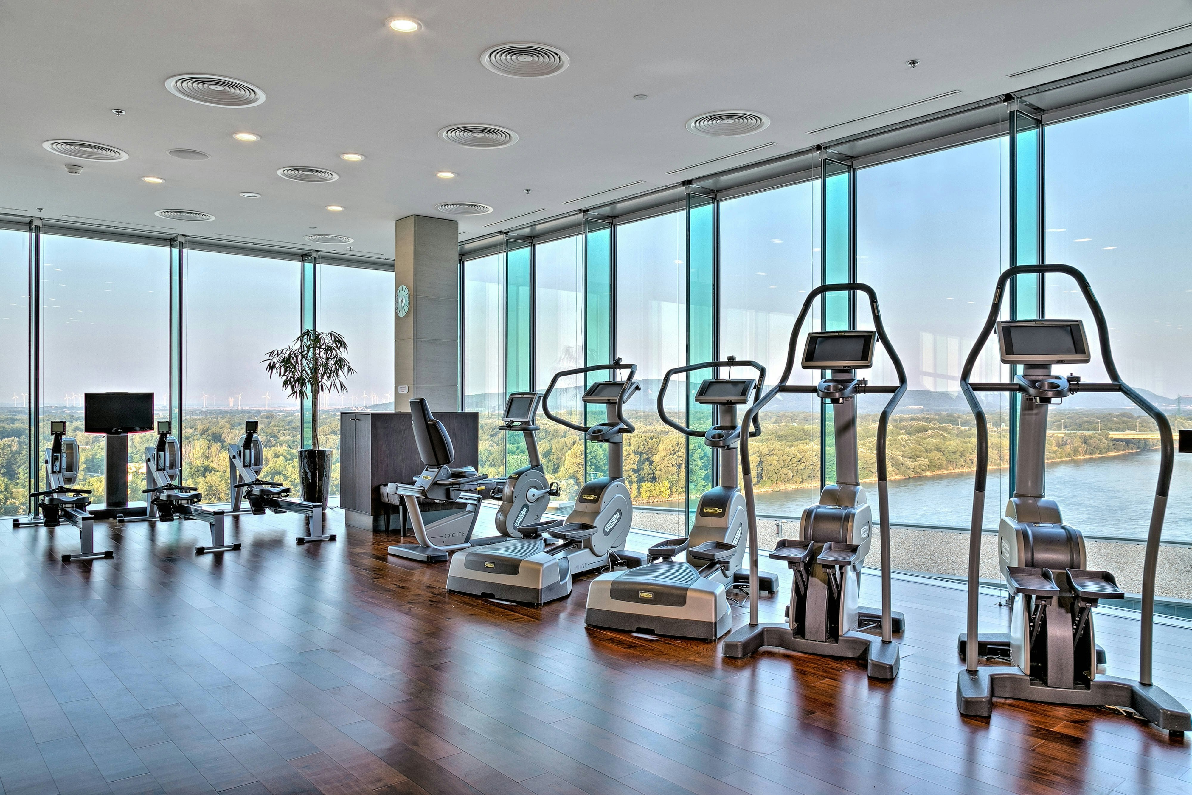 Grand Hotel River Park A Luxury Collection Hotel Bratislava 13/35