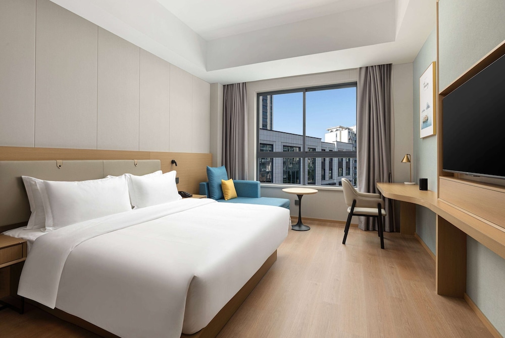 SMART, KING BED