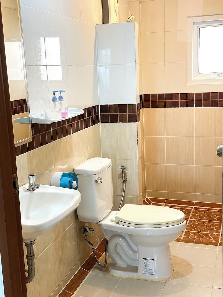 غرفة قياسية بسرير مزدوج، Rueangrat Hotel 7/8
