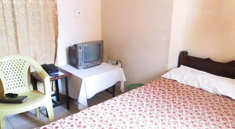 STANDARD, DOUBLE BED, CITY VIEW