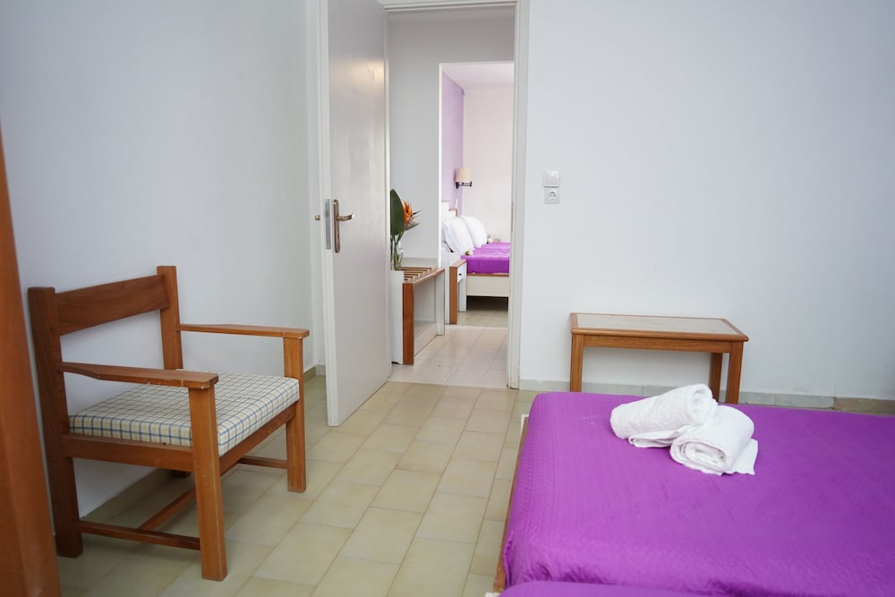 Primavera Beach Hotel 7/35