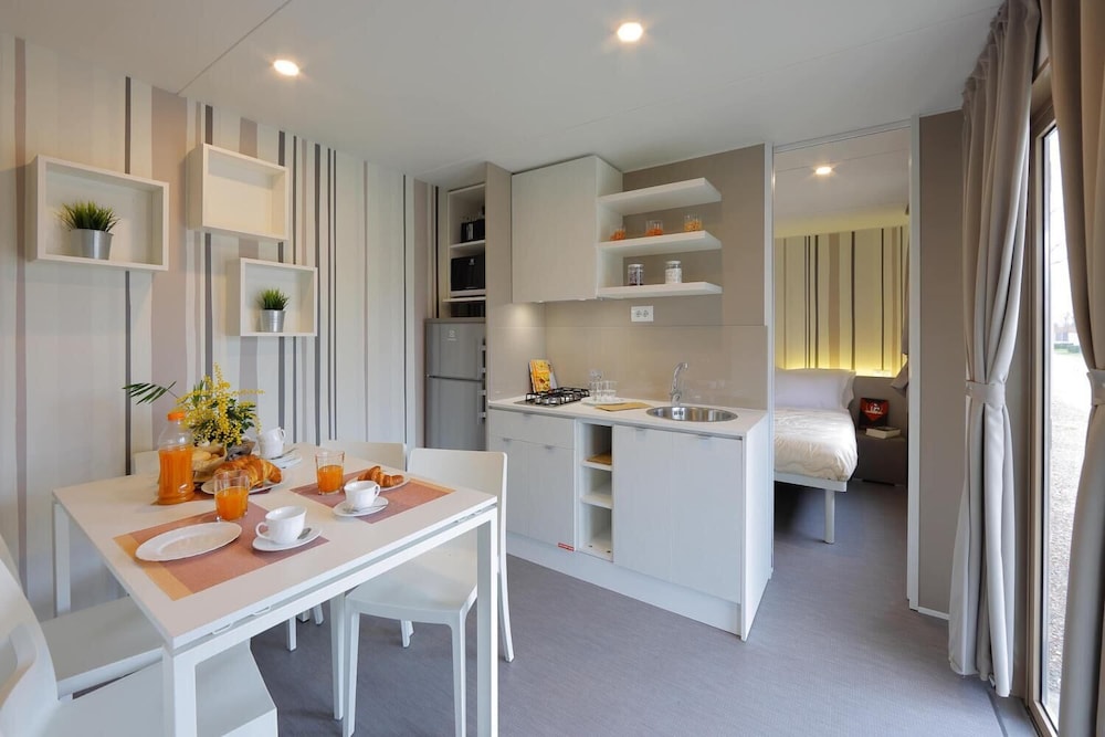 Hu Firenze Certosa Camping In Town 10/50
